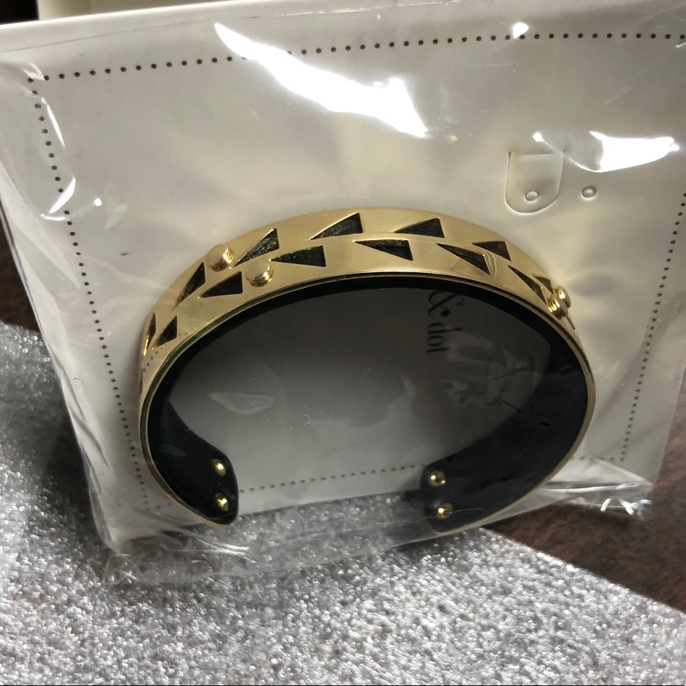 Stella And Dot Triangle Gold Metal Cuff Bracelet